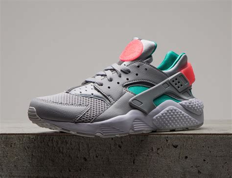 colorful huaraches nike.